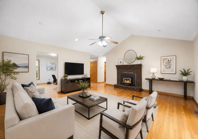 Photo 3 of Single family home for sale at 7 Margaret Dr, Wilbraham, MA 01095 | MLS# 73551096 | Listing updated on 2026-09-06
