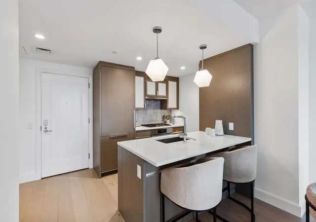 3rd image of 100 Lovejoy Wharf #8H, Boston, MA 02114 | MLS# 73487568