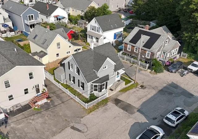 4th image of 8 Sylvan Street, Gloucester, MA 01930 | MLS# 73562740