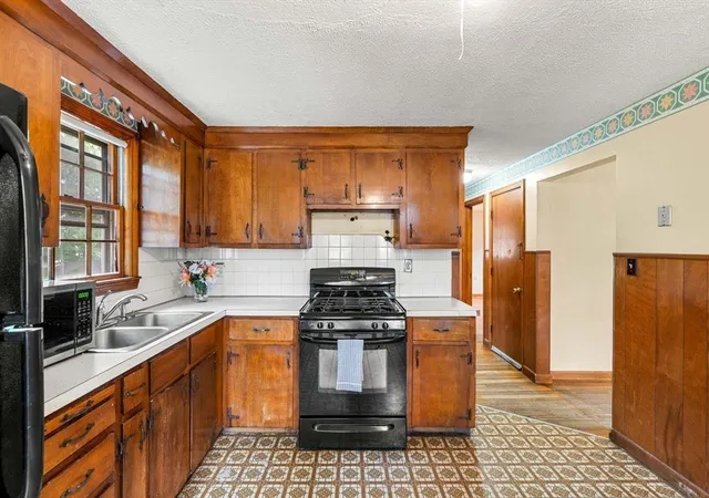 3rd image of 52 Applewood, Billerica, MA 01821 | MLS# 73540321