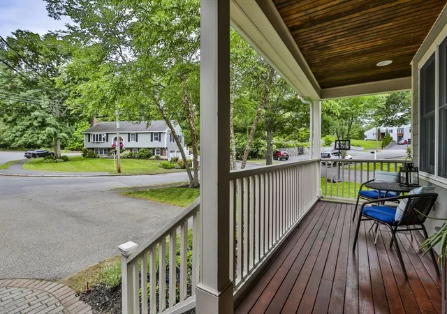 2nd image of 33 Reynolds Rd, Wakefield, MA 01880 | MLS# 73539982