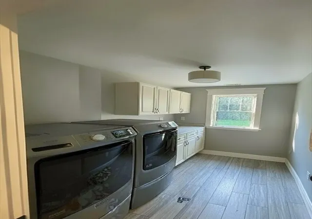 Photo 2 of Single family home for sale at 4 Hummingbird Ln, Westford, MA 01886 | MLS# 73568351 | Listing updated on 2026-09-11