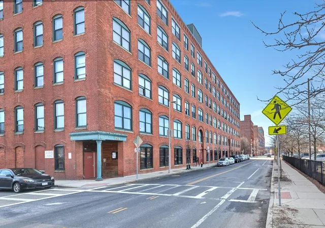 Homes for sale in Boston, MA | 249 A, Boston, MA 02210 | Houzeo