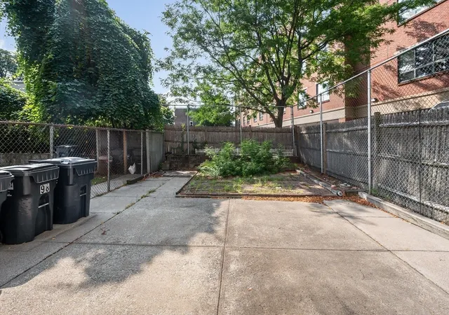 33rd image of 98 Willow Street, Cambridge, MA 02141 | MLS# 73567006