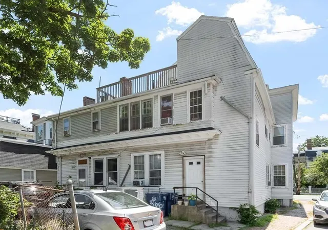 Photo 4 of Sale Pending at 364-366 Essex St, Salem, MA 01970 | MLS# 73561757 | Listing updated on 2026-09-11