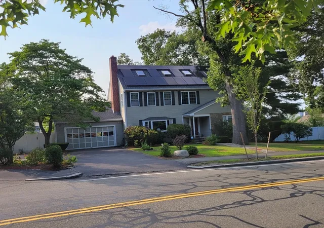 Photo 2 of Single family home for sale at 85 Faxon Park Rd, Quincy, MA 02169 | MLS# 73563429 | Listing updated on 2026-10-09