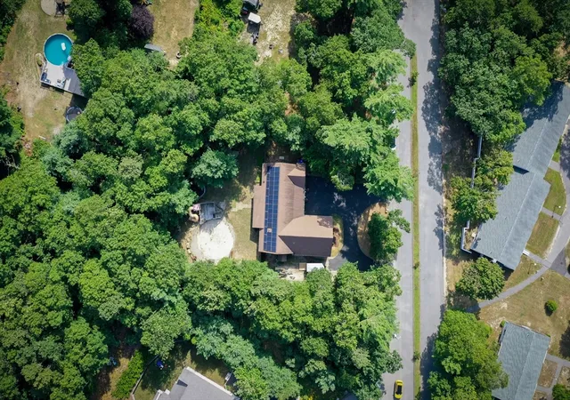 42nd image of 4 Finch Ln, Buzzards Bay, MA 02532 | MLS# 73413817