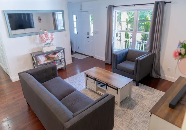 Photo 4 of Single family home for sale at 4 Finch Ln, Buzzards Bay, MA 02532 | MLS# 73413817 | Listing updated on 2025-09-02