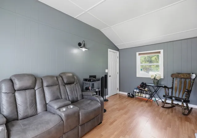 4th image of 229 Whalom Rd, Lunenburg, MA 01462 | MLS# 73567809