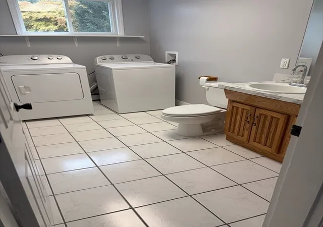 Photo 3 of Sale Pending at 6 Canterbury Rd, Woburn, MA 01801 | MLS# 73561771 | Listing updated on 2026-09-23