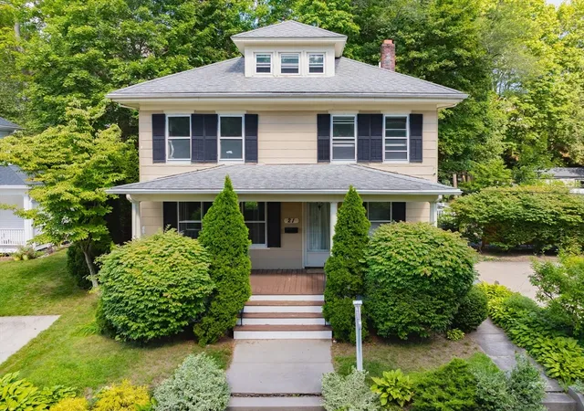 1st image of 21 Oak Street, Plymouth, MA 02360 | MLS# 73568320