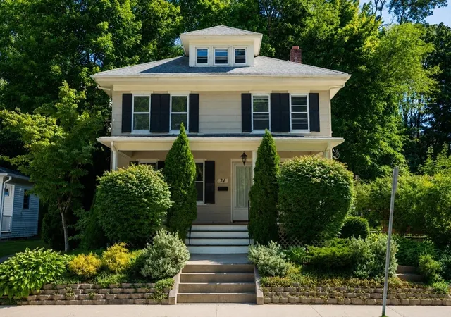 2nd image of 21 Oak Street, Plymouth, MA 02360 | MLS# 73568320