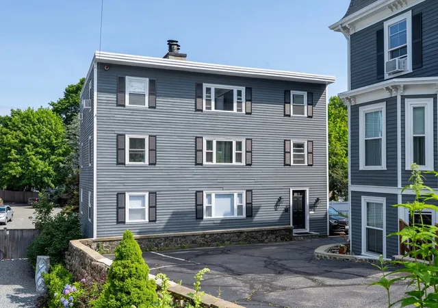 Homes for sale in Marblehead, MA | 121 R Elm #2, Marblehead, MA 01945 | MLS# 73545528