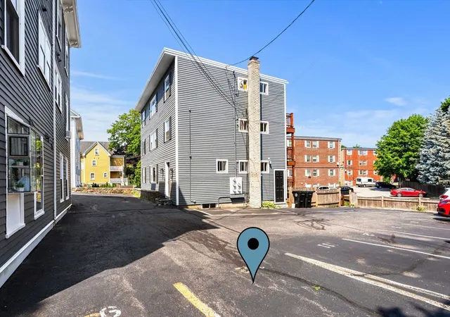 Homes for sale in Marblehead, MA | 121 R Elm, Marblehead, MA 01945 | Houzeo