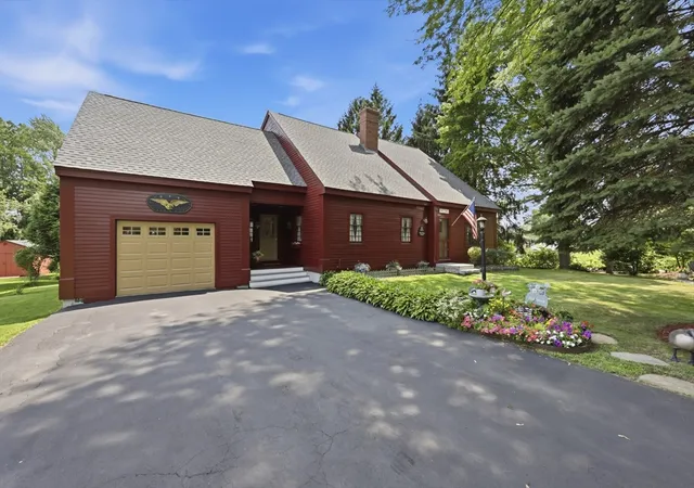 Photo 1 of Single family home for sale at 11 Betty, Auburn, MA 01501 | MLS# 73552509 | Listing updated on 2026-09-18
