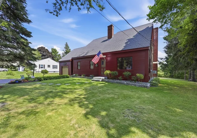 Photo 2 of Single family home for sale at 11 Betty, Auburn, MA 01501 | MLS# 73552509 | Listing updated on 2026-09-18