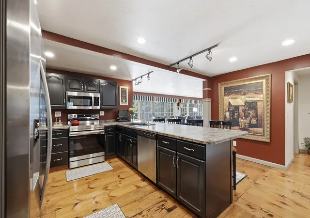 Photo 4 of Single family home for sale at 11 Betty, Auburn, MA 01501 | MLS# 73552509 | Listing updated on 2026-09-18