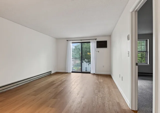 5th image of 80 Stanton St, Worcester, MA 01605