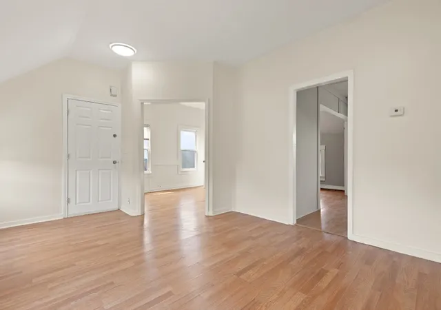 Listing Photo 4 - Condo for sale in building located at 23-27 Ash St, Fall River, MA 02724