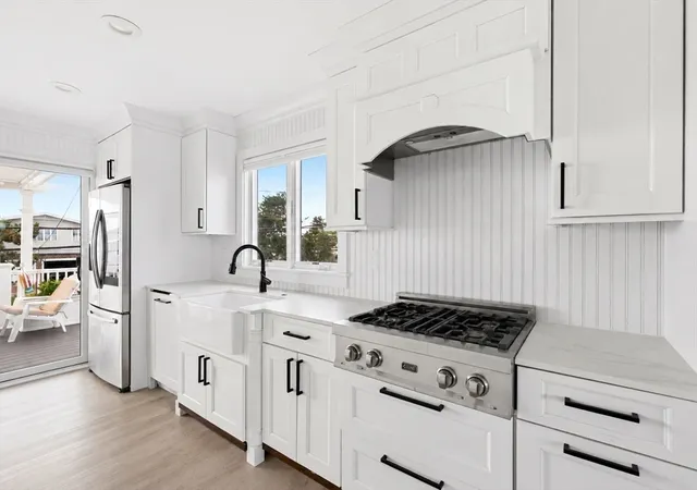 5th image of 250 Central Ave, Marshfield, MA 02050 | MLS# 73538533