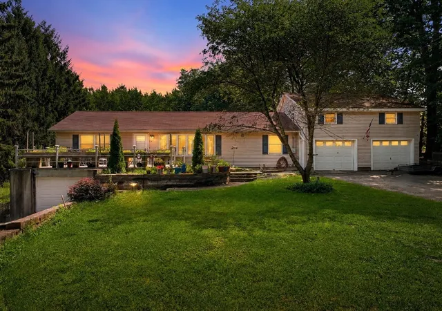 Photo 3 of Single family home for sale at 14 H Putnam Rd, Charlton, MA 01507 | MLS# 73558700 | Listing updated on 2026-09-18