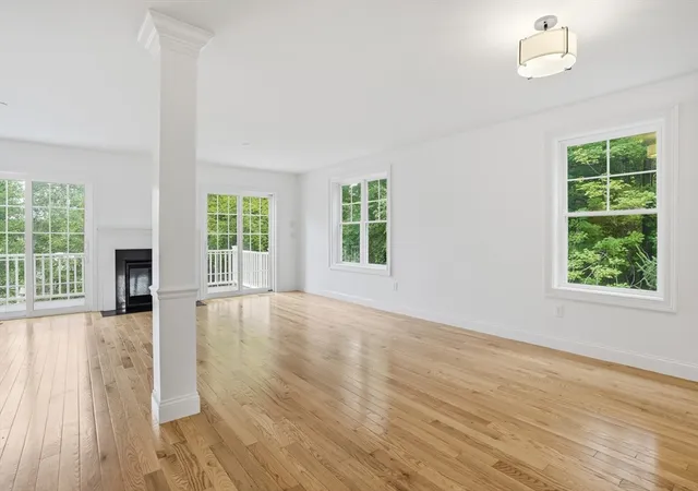 image of 18 Dumaine Ave #E, Nashua, NH 03063 | MLS# 73551341