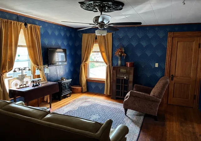 4th image of 16 Chestnut St, Turners Falls, MA 01376 | MLS# 73566393