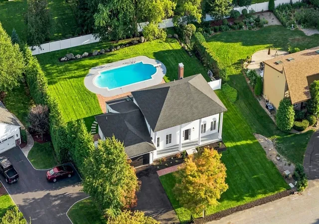 Photo 2 of Mansion for sale at 7 Viking Rd, Winchester, MA 01890 | MLS# 73569252 | Listing updated on 2026-09-10