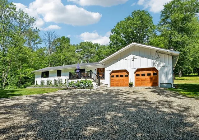 4th image of 13 Meetinghouse Hill Road, West Newbury, MA 01985 | MLS# 73549588