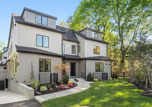 Homes for sale in Newton, MA | 956 Walnut Street #7, Newton, MA 02461 | MLS# 73518136