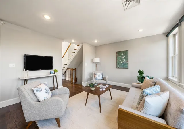 Listing Photo 5 - Condo for sale in building located at 668 Massachusetts Ave, Boston, MA 02118 - Unit #4