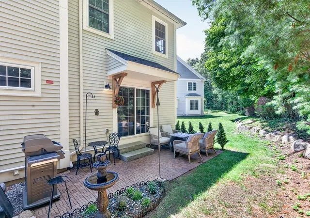 2nd image of 19 Junction Ln #19, Hamilton, MA 01982 | MLS# 73558336