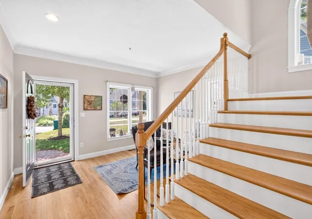 3rd image of 19 Junction Ln #19, Hamilton, MA 01982 | MLS# 73558336