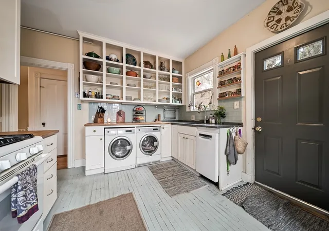 Homes for sale in Chelsea, MA | 37 John St, Chelsea, MA 02150