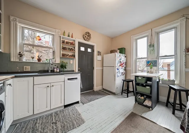 Homes for sale in Chelsea, MA | 37 John St, Chelsea, MA 02150
