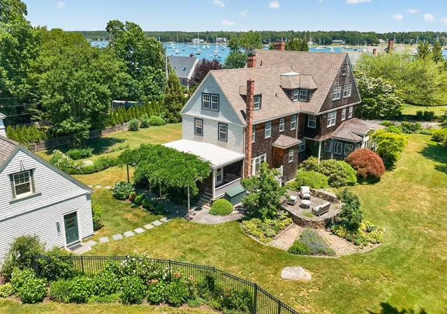 Photo 3 of Sale Pending at 72 Water St, Marion, MA 02738 | MLS# 73550810 | Listing updated on 2026-08-17