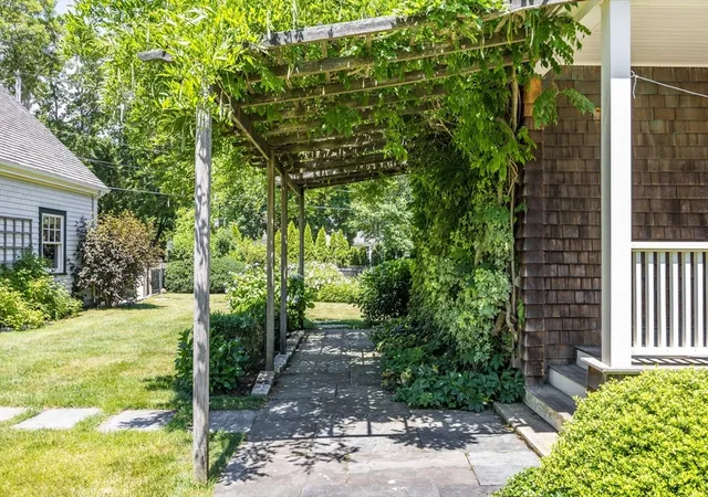Photo 4 of Sale Pending at 72 Water St, Marion, MA 02738 | MLS# 73550810 | Listing updated on 2026-08-17