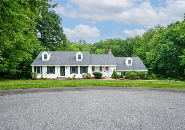 1st image of 240 Meadow Wood Dr, Holden, MA 01520 | MLS# 73557563