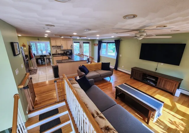 Photo 3 of Single family home for sale at 4 Amherst St, North Billerica, MA 01862 | MLS# 73552468 | Listing updated on 2026-09-18