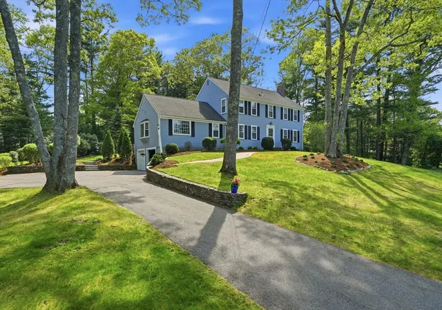 Homes for sale in Duxbury, MA | 240 Evergreen St, Duxbury, MA 02332 | MLS# 73528821
