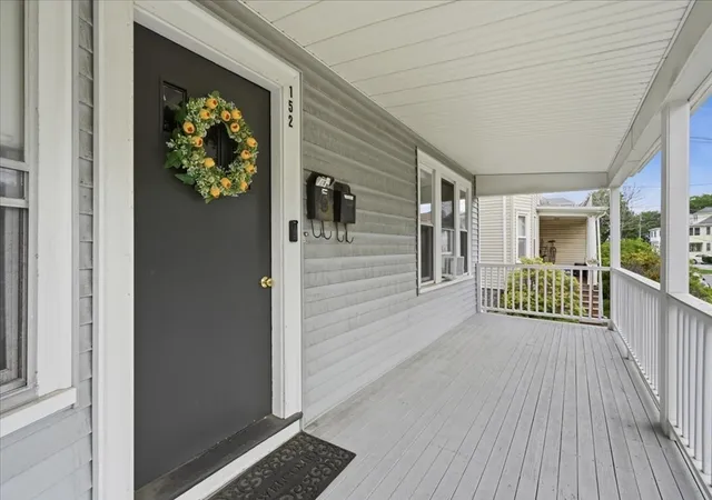 Listing Photo 4 - Condo for sale in building located at 152 Davis St, Quincy, MA 02170