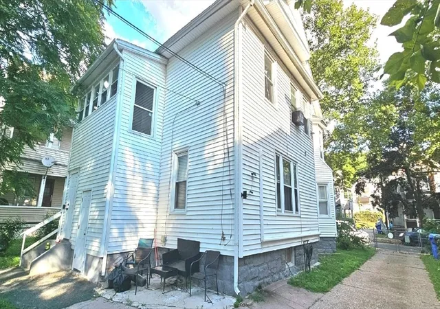 2nd image of 76 Acushnet Ave, Springfield, MA 01105 | MLS# 73565325