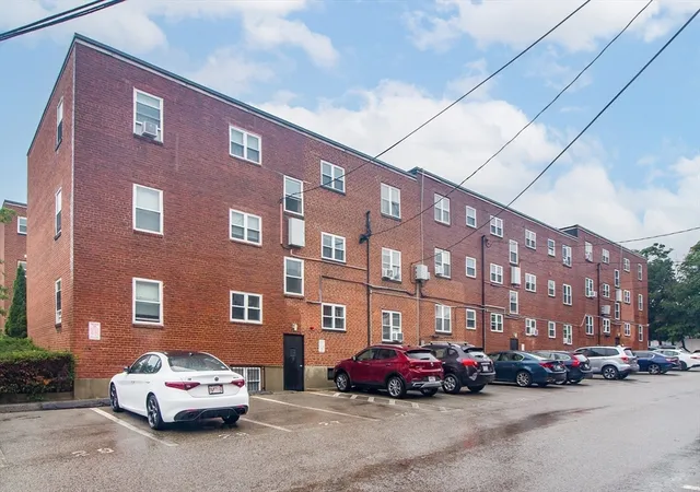 8th image of 57 Colborne Rd #B2, Brighton, MA 02135 | MLS# 73557596