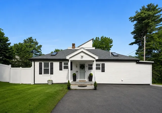 Homes for sale in Saugus, MA | 5 Bradford Terr, Saugus, MA 01906 | MLS# 73543619
