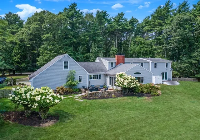 Photo 2 of Sale Pending at 19 Register Rd, Marion, MA 02738 | MLS# 73563243 | Listing updated on 2026-08-31
