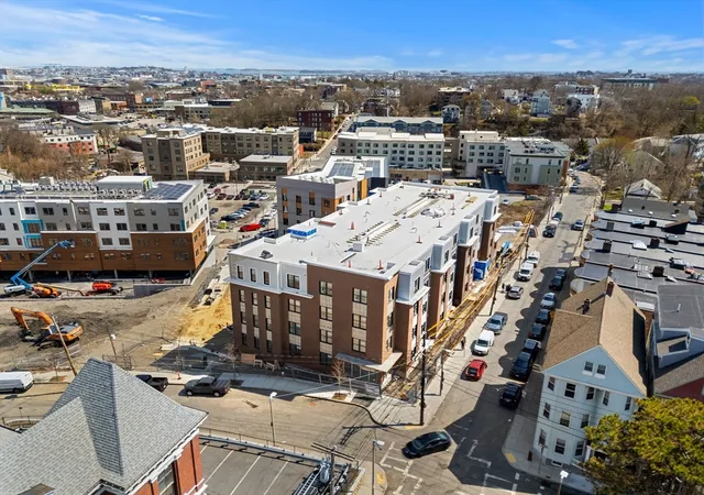 2nd image of 27 Guild St, Roxbury, MA 02119