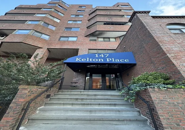 Homes for sale in Boston, MA | 147 Kelton #305, Boston, MA 02134 | MLS# 73508421