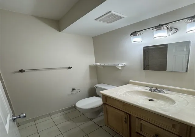 2nd image of 147 Kelton, Allston, MA 02134