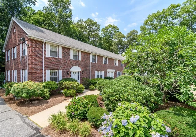 1st image of 21 Westerly St #1, Wellesley, MA 02482 | MLS# 73550855