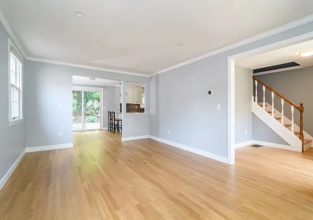 5th image of 21 Westerly St #1, Wellesley, MA 02482 | MLS# 73550855